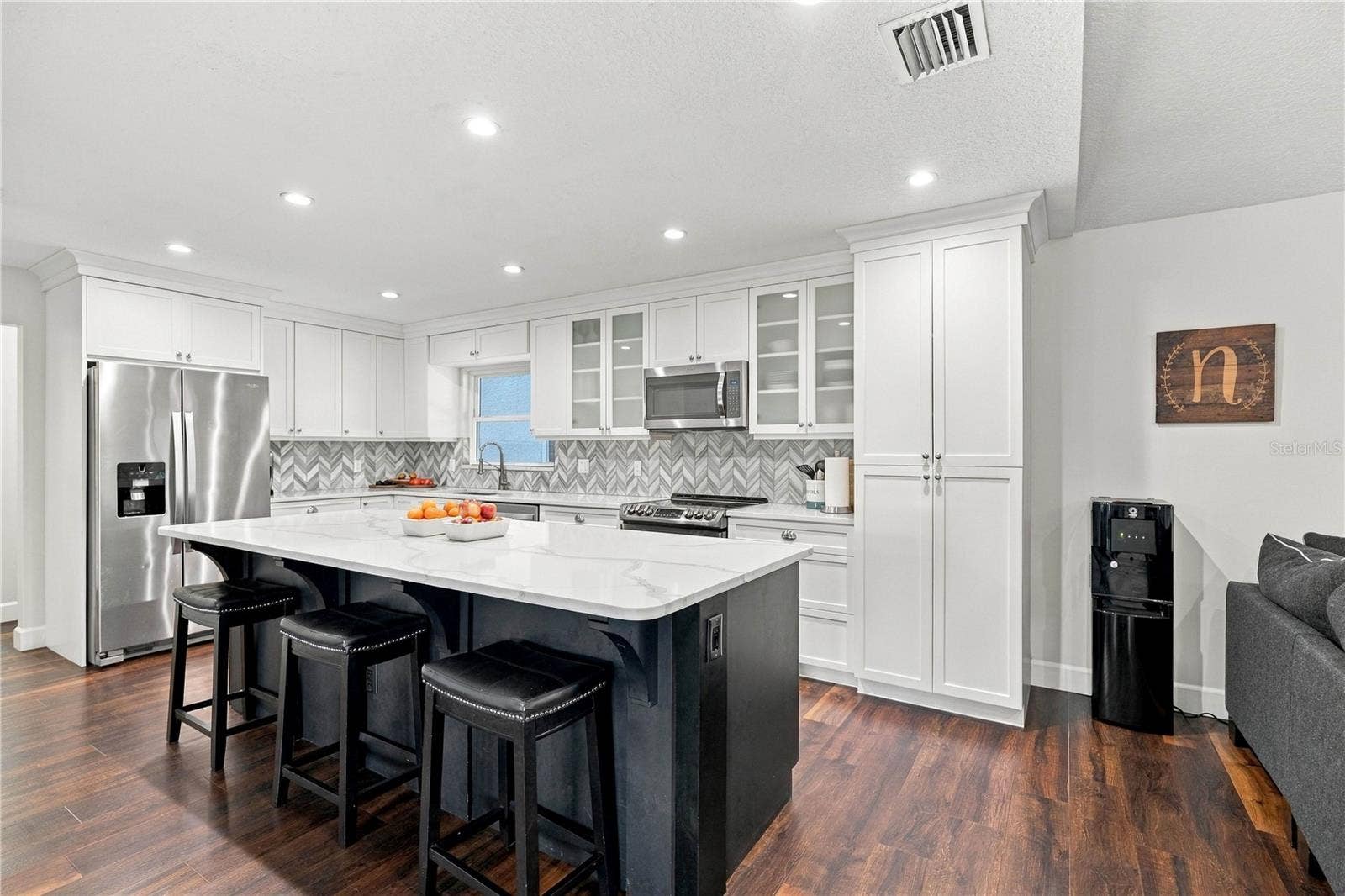 6610 ORANGE KNOLL DRIVE, Belle Isle, FL 32812 6610 ORANGE KNOLL DRIVE, Belle Isle, FL 32812