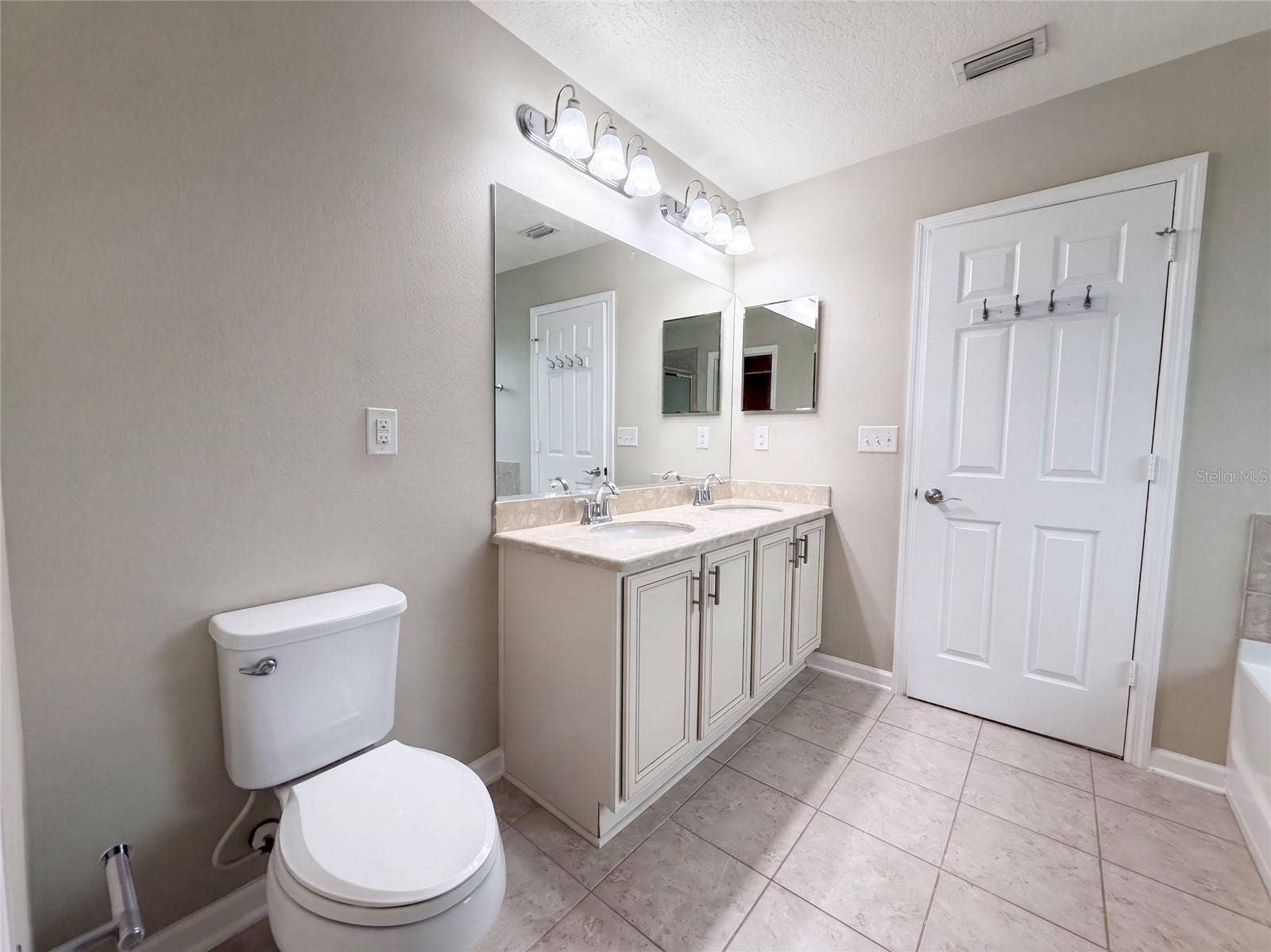 120 PRESTWICK GRANDE DRIVE, Daytona Beach, FL 32124