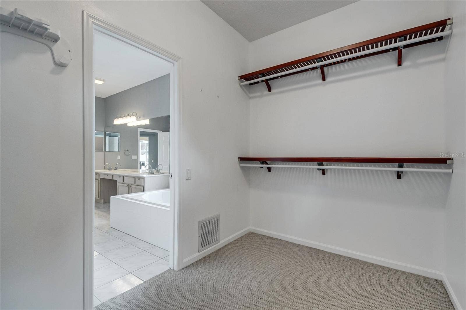 116 OAK GROVE CIRCLE, Lake Mary, FL 32746 116 OAK GROVE CIRCLE, Lake Mary, FL 32746