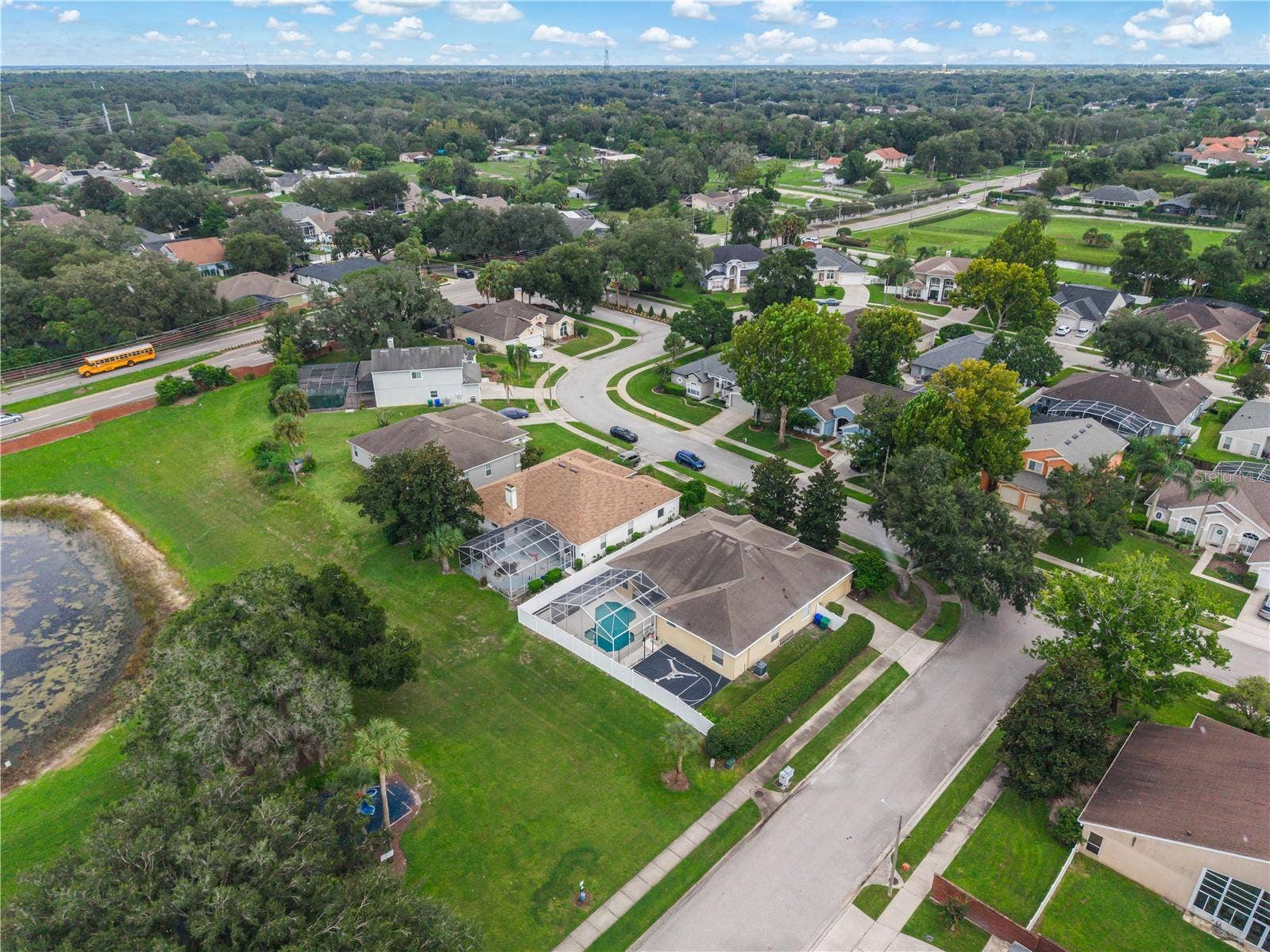 116 OAK GROVE CIRCLE, Lake Mary, FL 32746 Community Amenities to the Left - Walking Distance