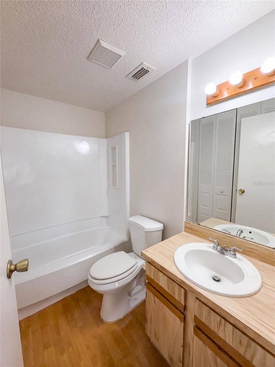 3803 60TH STREET W, Bradenton, FL 34209 3803 60TH STREET W, Bradenton, FL 34209