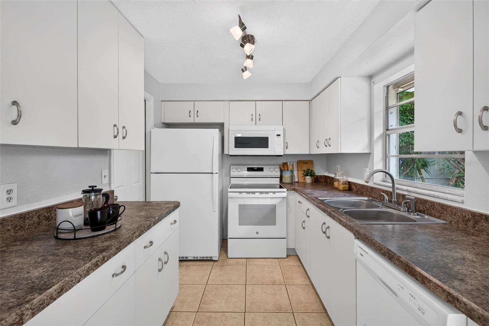 5103 TAYLOR AVENUE, Port Orange, FL 32127 5103 TAYLOR AVENUE, Port Orange, FL 32127