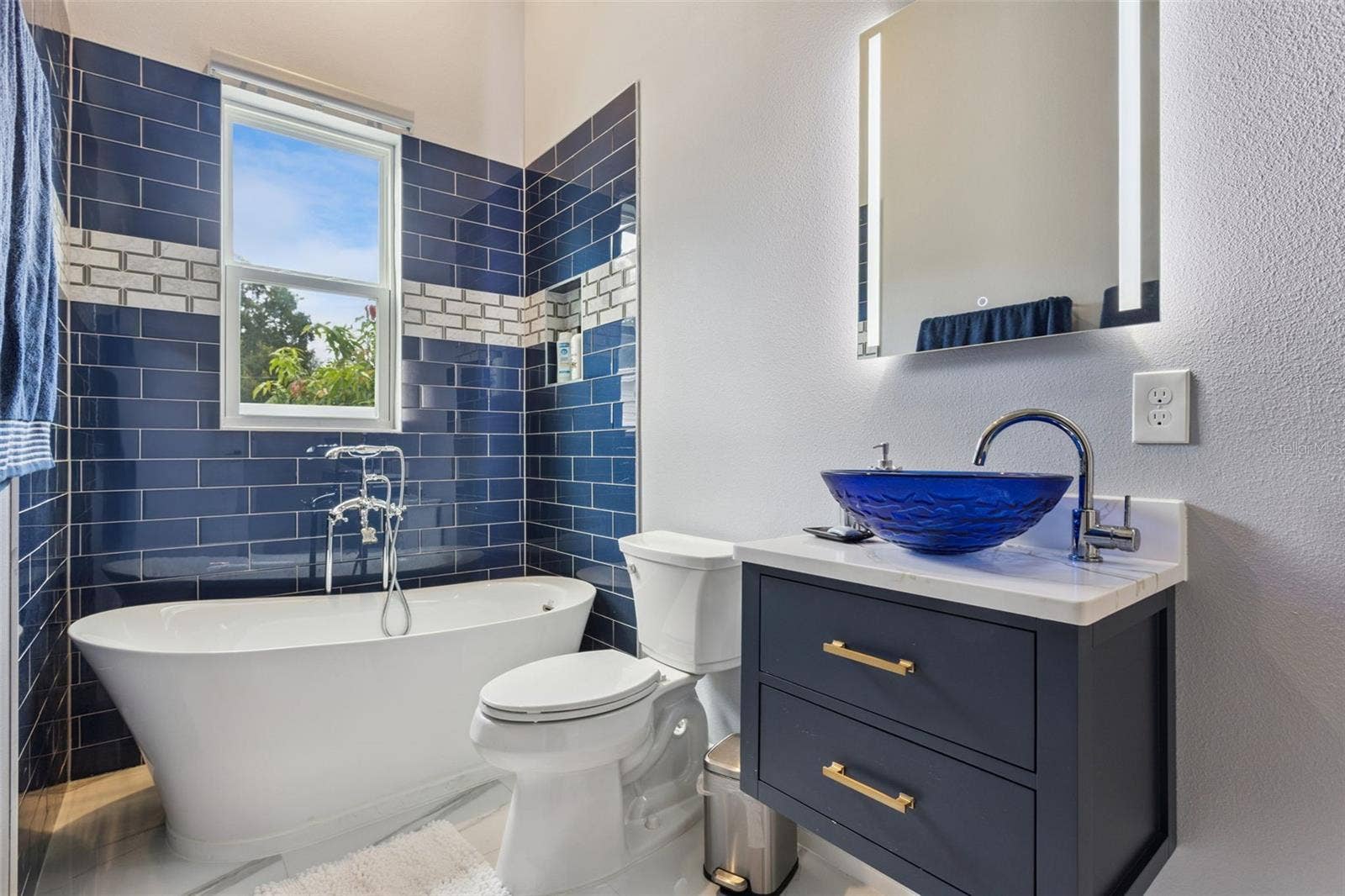 809 BURCH AVENUE, Winter Garden, FL 34787 Bathroom 4