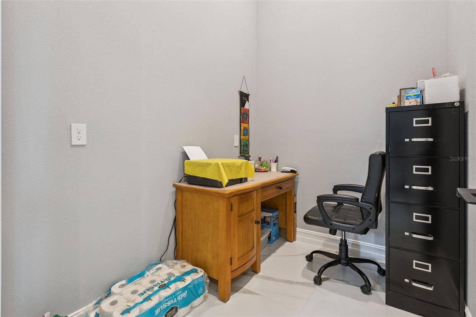 809 BURCH AVENUE, Winter Garden, FL 34787 Office Area