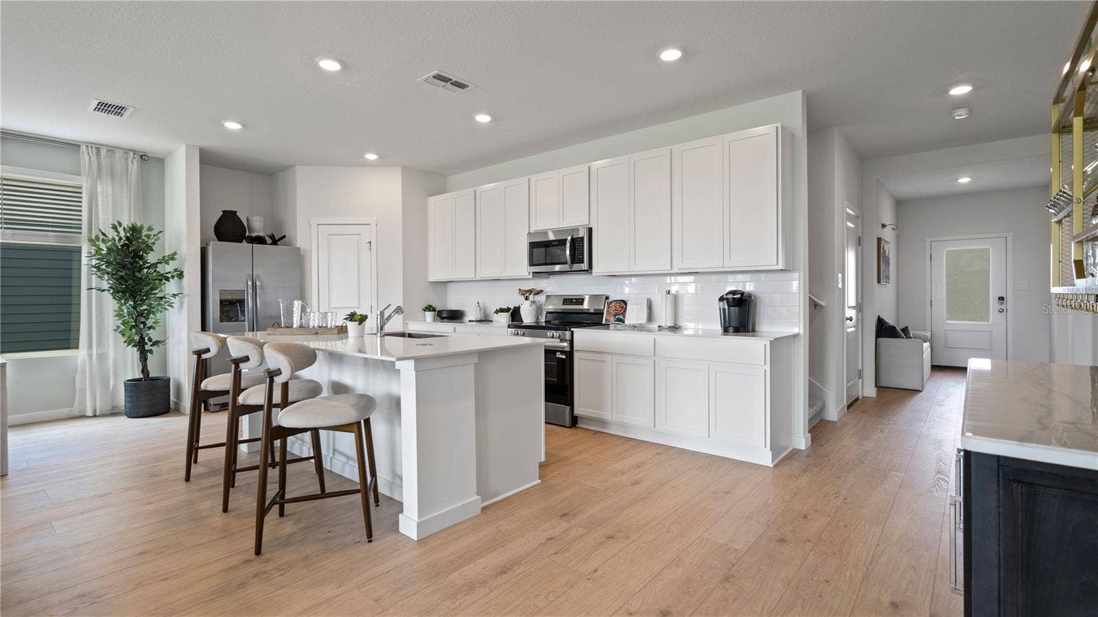 742 TUNDRA LOOP, Groveland, FL 34736