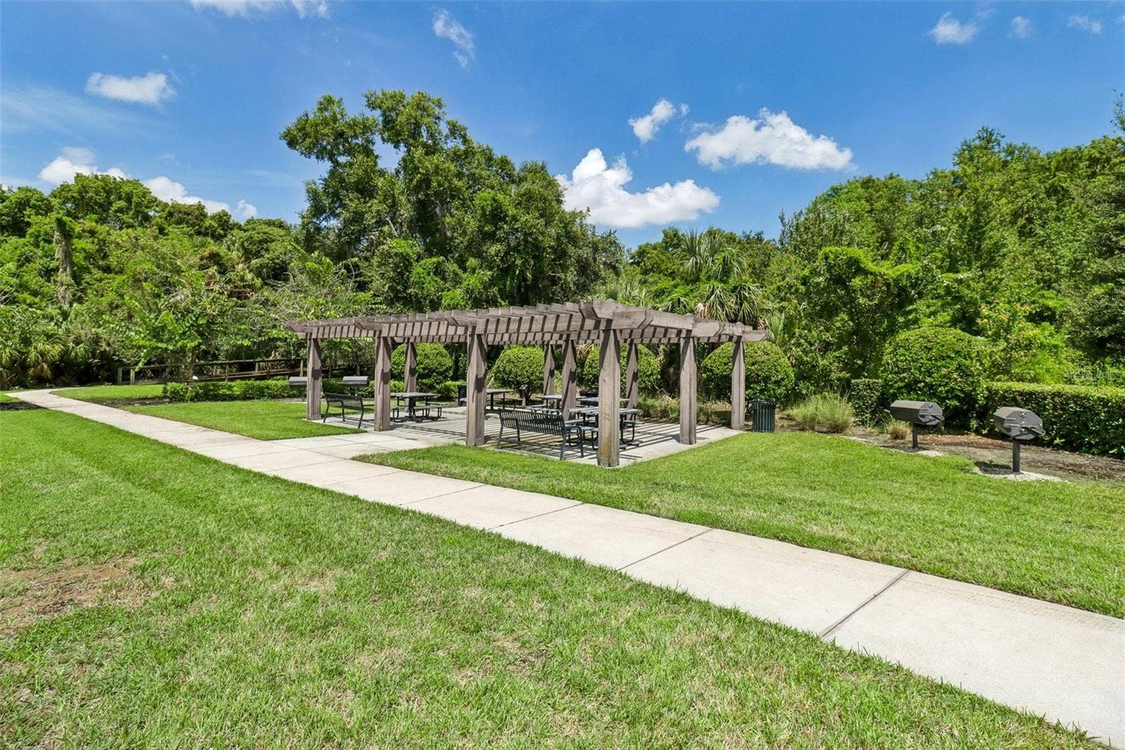 1257 WADING WATERS CIRCLE, Winter Park, FL 32792 Community Grills