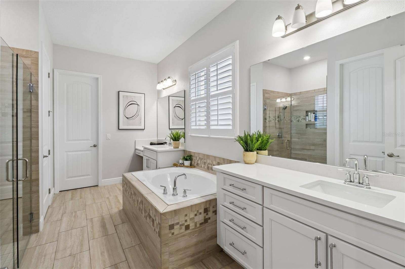 1257 WADING WATERS CIRCLE, Winter Park, FL 32792 En-suite bath