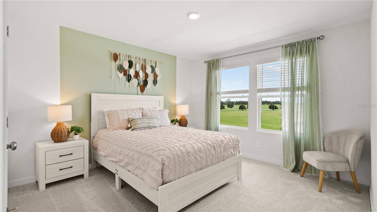 738 TUNDRA LOOP, Groveland, FL 34736