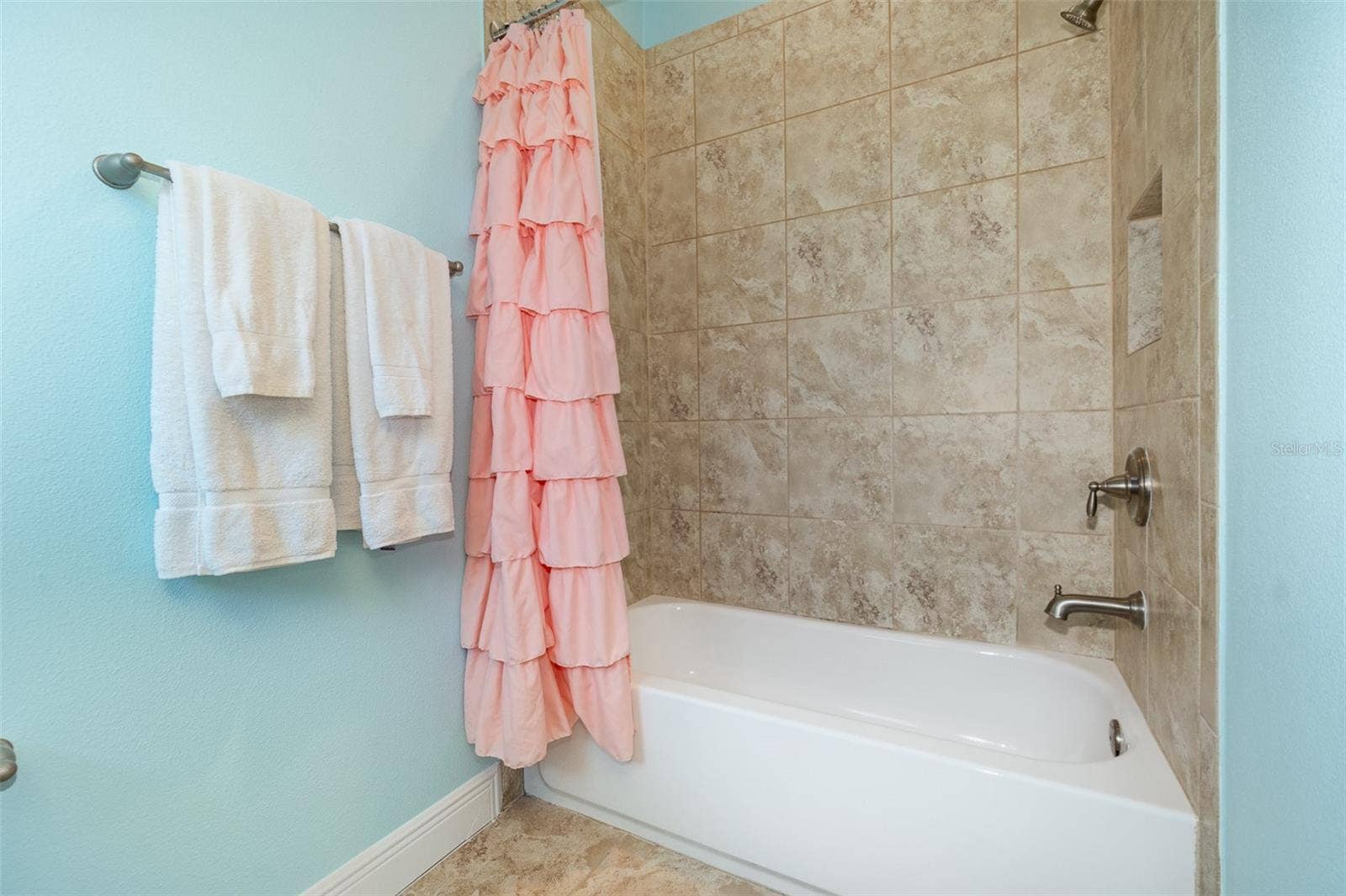 949 DESERT MOUNTAIN COURT, Kissimmee, FL 34747 949 DESERT MOUNTAIN COURT, Kissimmee, FL 34747