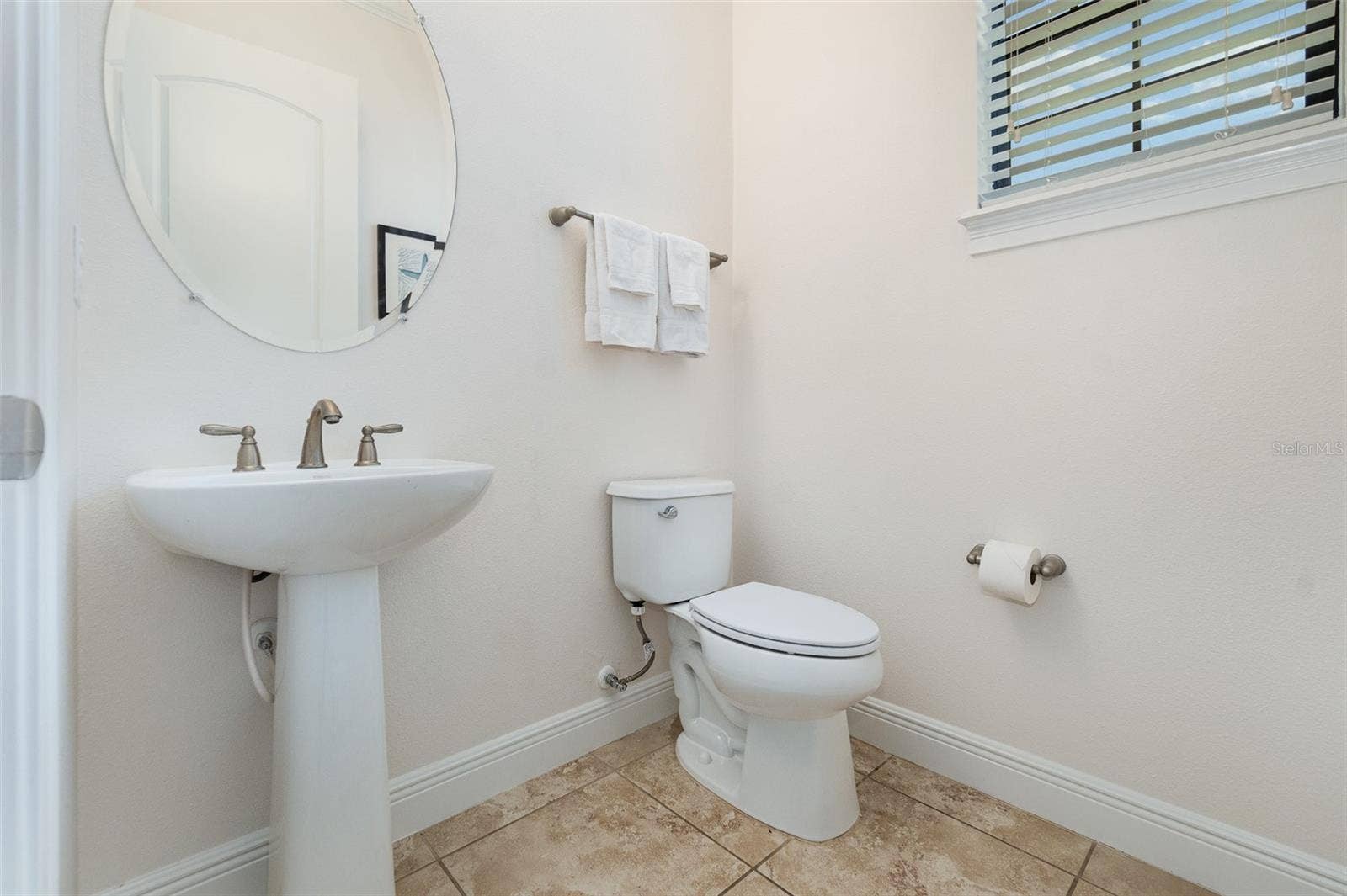 949 DESERT MOUNTAIN COURT, Kissimmee, FL 34747 949 DESERT MOUNTAIN COURT, Kissimmee, FL 34747