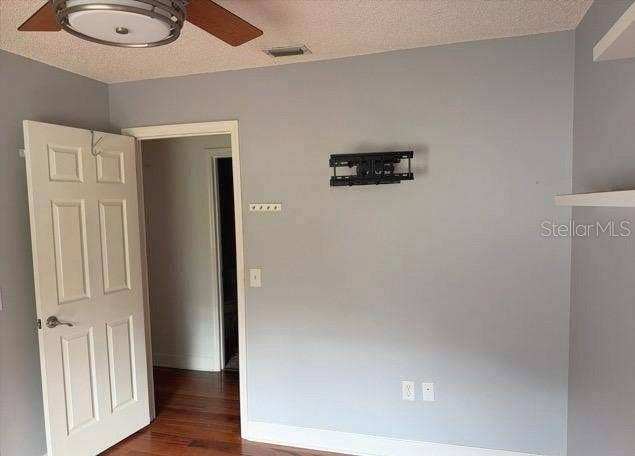 32911 FOREST AVENUE, Leesburg, FL 34788 32911 FOREST AVENUE, Leesburg, FL 34788
