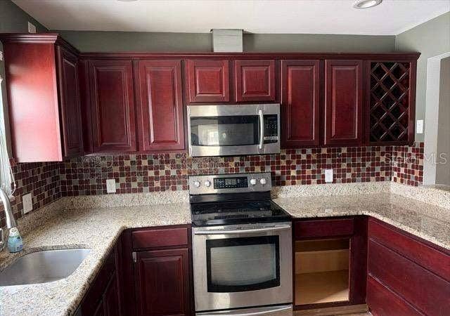 32911 FOREST AVENUE, Leesburg, FL 34788 32911 FOREST AVENUE, Leesburg, FL 34788