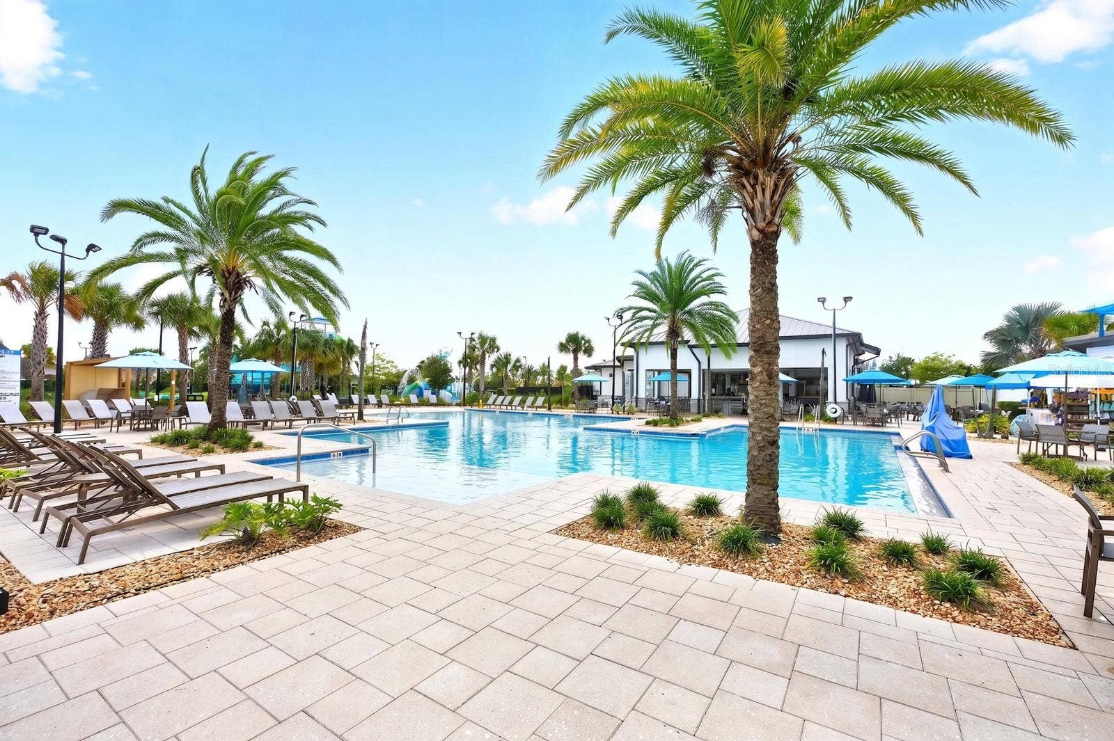 1045 LEADER STREET, Davenport, FL 33896 The resort-style pool