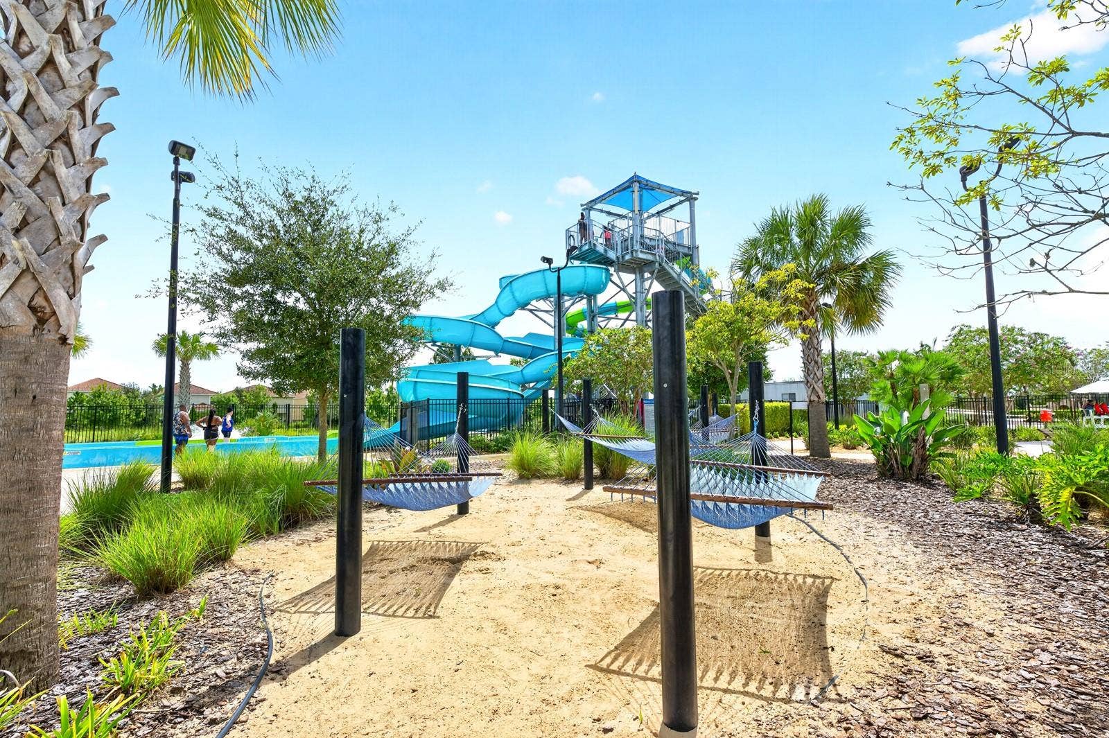 1045 LEADER STREET, Davenport, FL 33896 Plenty of places to enjoy the sun.