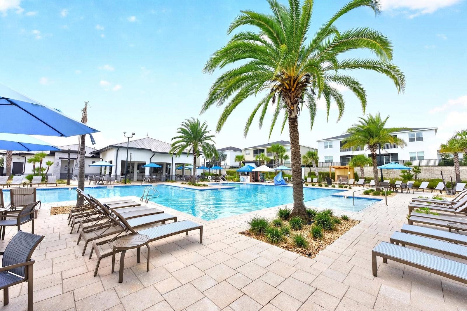 1045 LEADER STREET, Davenport, FL 33896 The resort-style pool