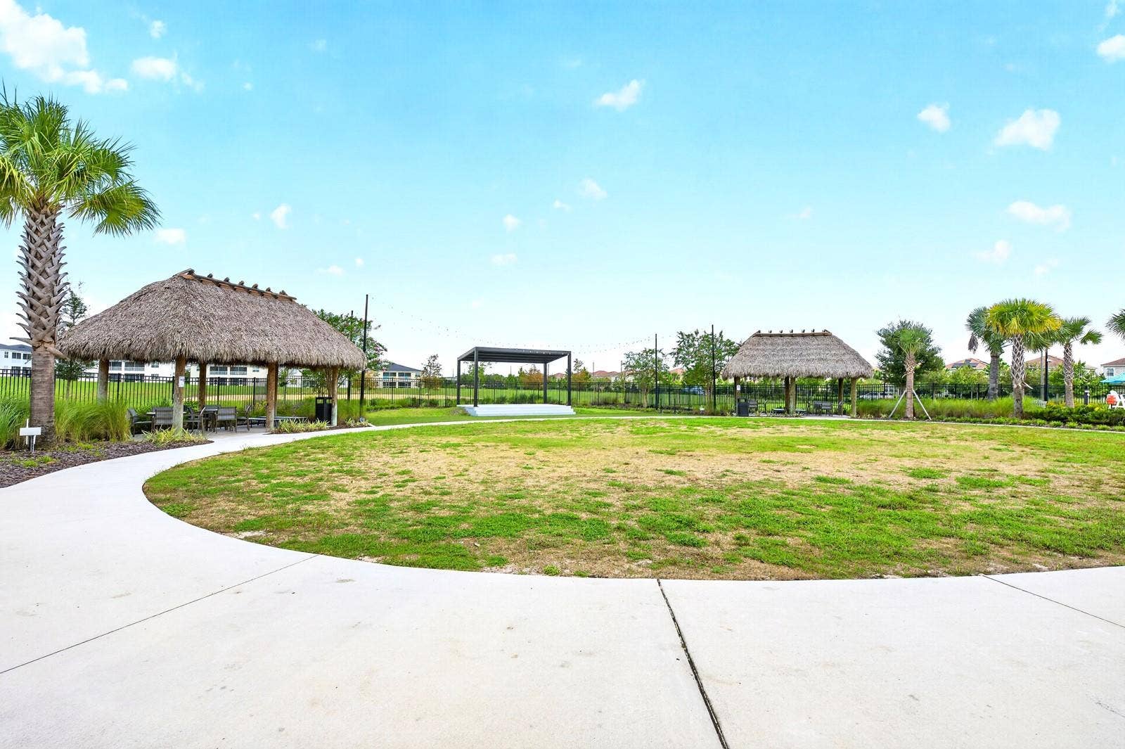 1045 LEADER STREET, Davenport, FL 33896 Shady areas to be out of the sun.