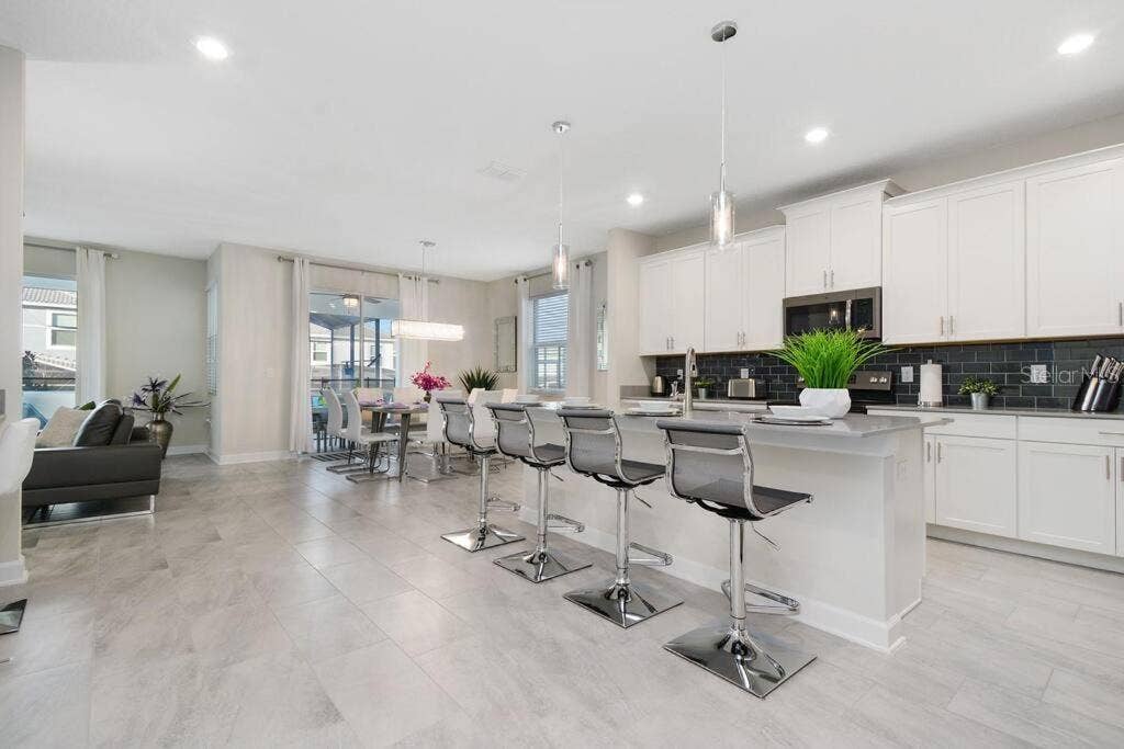 1585 MULLIGAN BOULEVARD, Davenport, FL 33896 1585 MULLIGAN BOULEVARD, Davenport, FL 33896