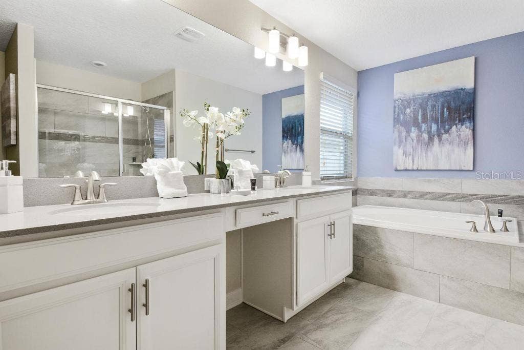 1585 MULLIGAN BOULEVARD, Davenport, FL 33896 1585 MULLIGAN BOULEVARD, Davenport, FL 33896