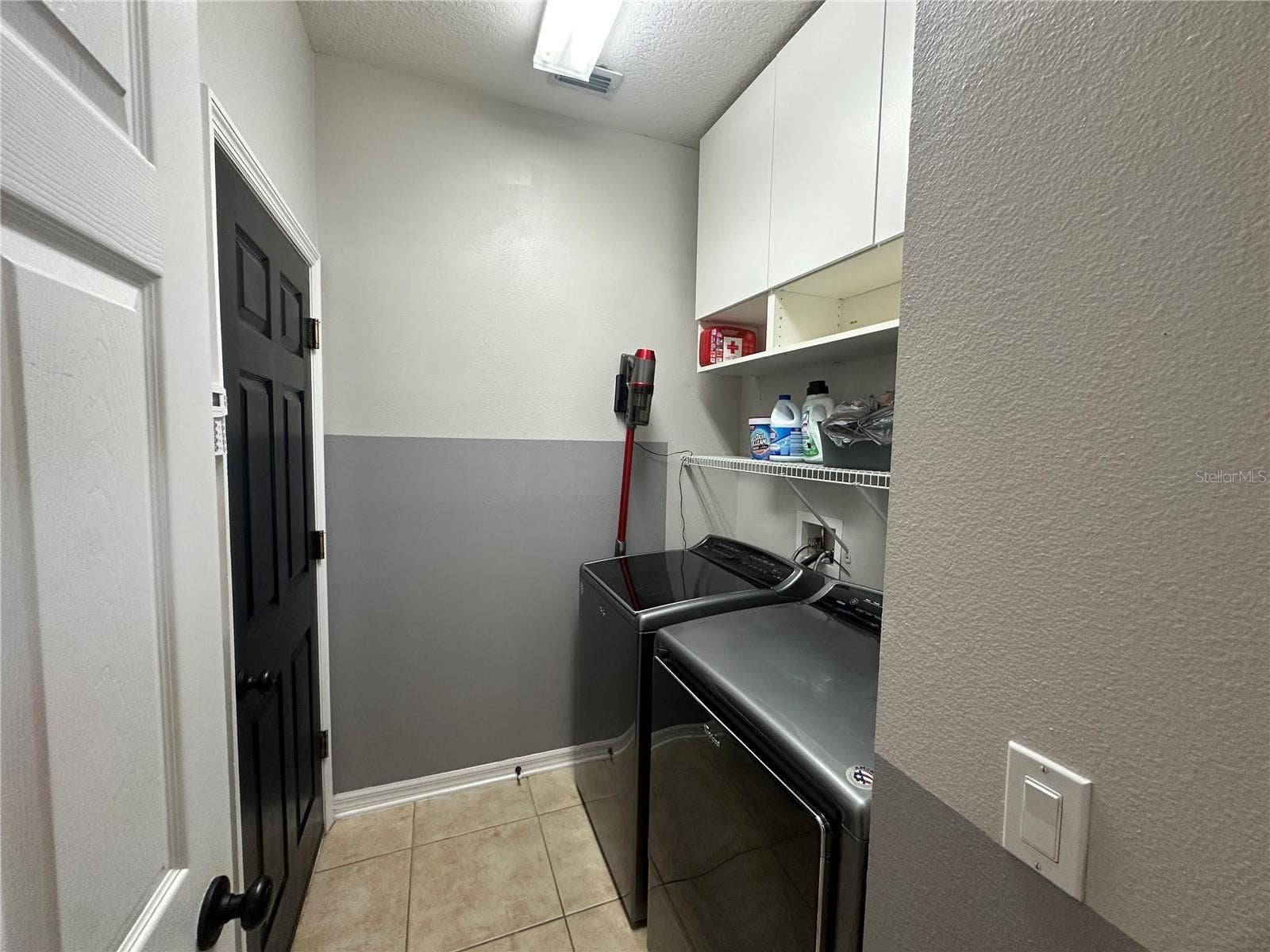 15245 STONEBRIAR WAY, Orlando, FL 32826 Inside Laundry Room