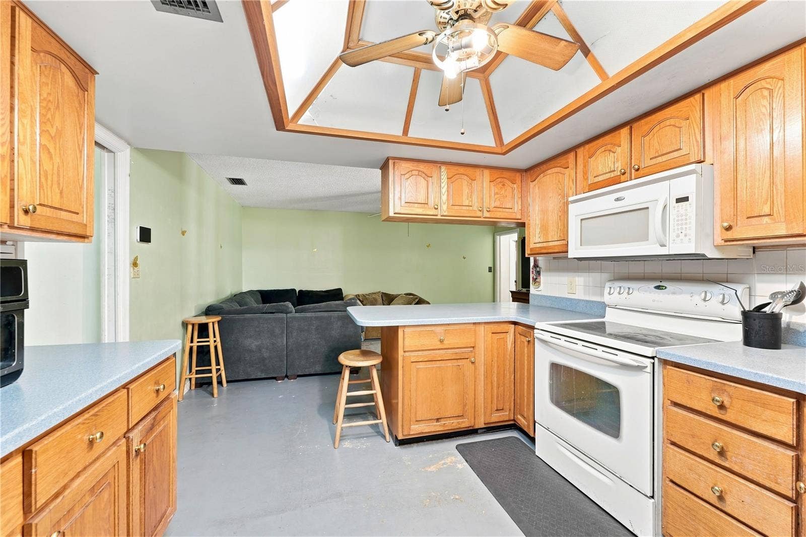 2301 CONIFER AVENUE, Winter Park, FL 32792 2301 CONIFER AVENUE, Winter Park, FL 32792