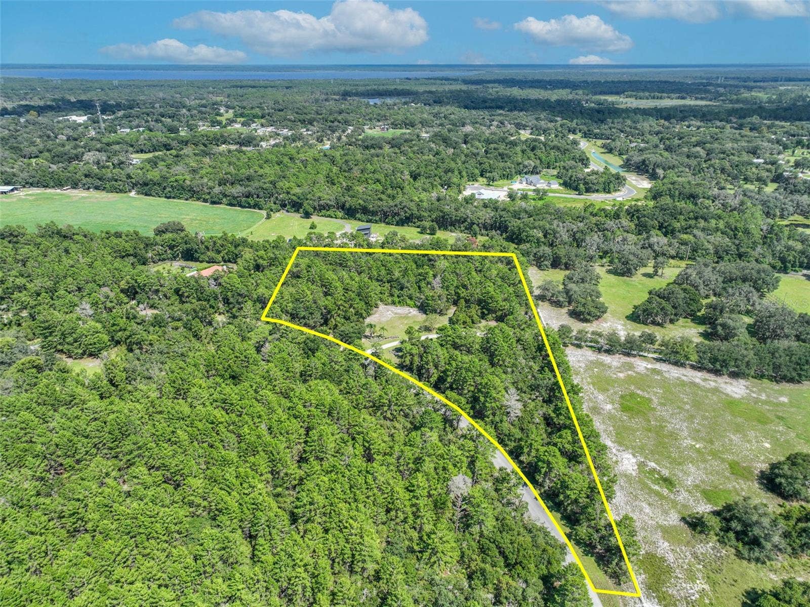 261 SEMINOLE WOODS BOULEVARD, Geneva, FL 32732 261 SEMINOLE WOODS BOULEVARD, Geneva, FL 32732