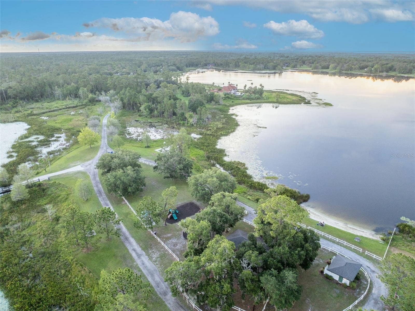261 SEMINOLE WOODS BOULEVARD, Geneva, FL 32732 261 SEMINOLE WOODS BOULEVARD, Geneva, FL 32732