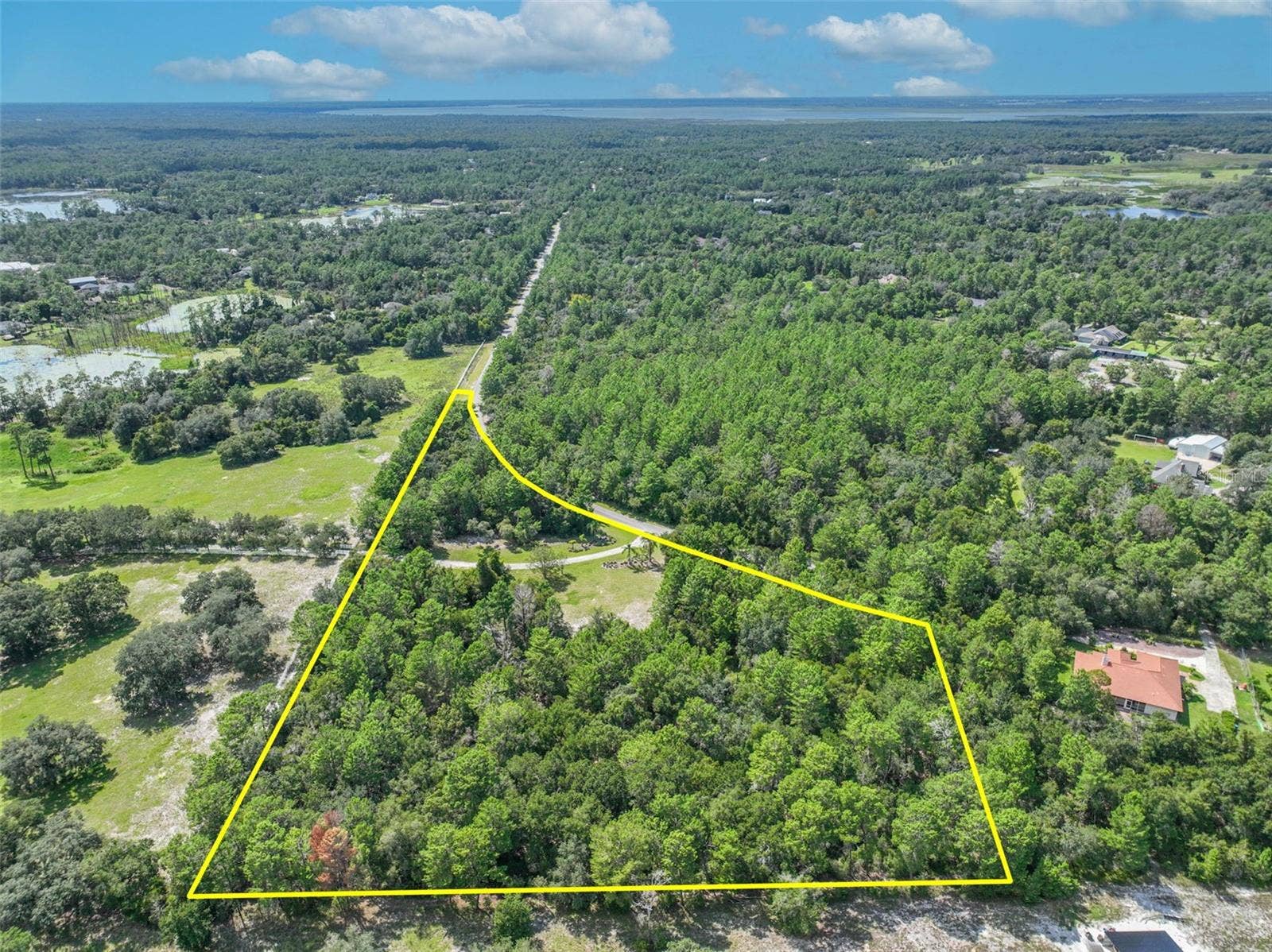 261 SEMINOLE WOODS BOULEVARD, Geneva, FL 32732 261 SEMINOLE WOODS BOULEVARD, Geneva, FL 32732