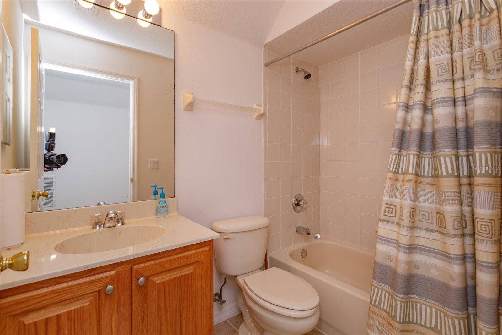 bathroom 4