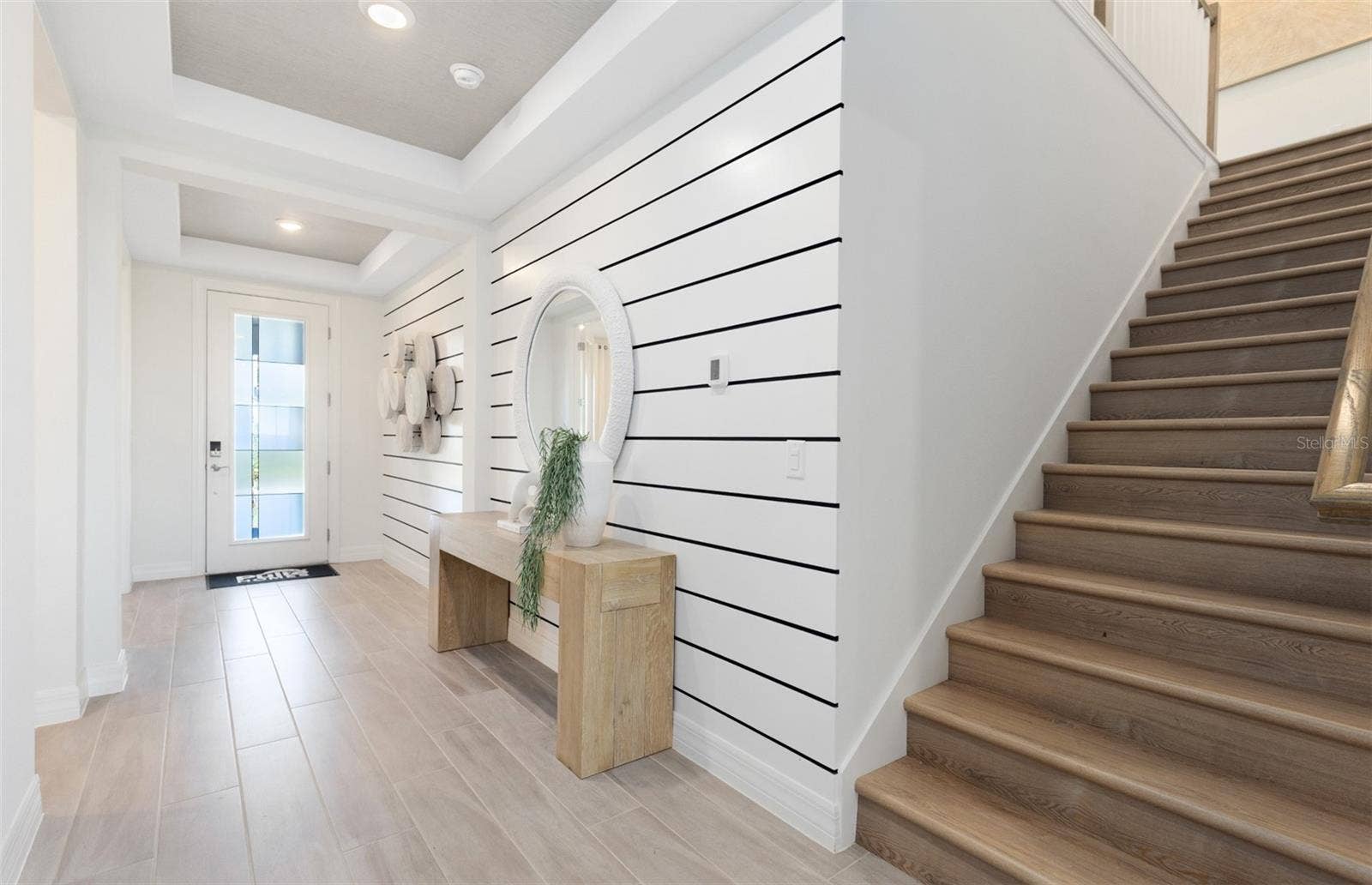 285 CRYSTAL WOOD DRIVE, Winter Garden, FL 34787 Model Home Design Only. Pictures and furnishings are for illustrative purposes only. Elevations, colors and options may vary. Furniture is for model home staging only.