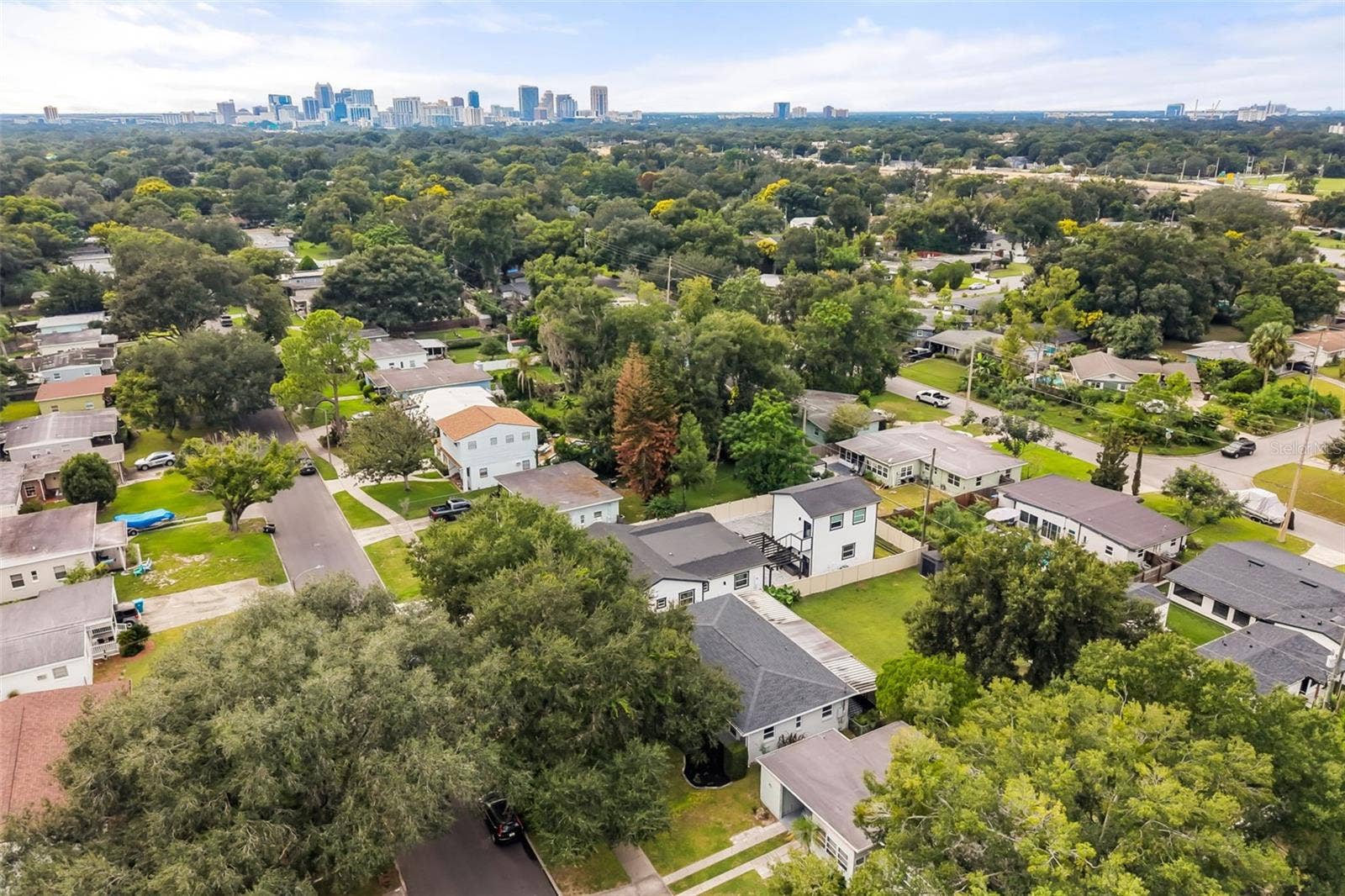 A prime location convenient to Downtown Orlando and major roadways