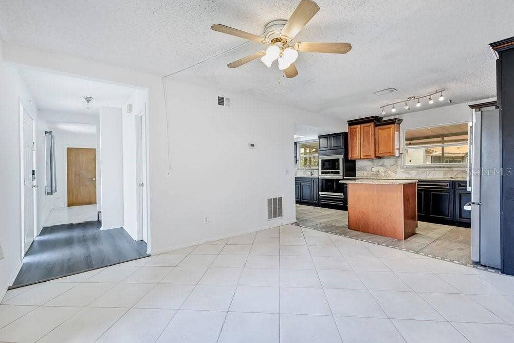 7517 QUAIL RUN COURT, Orlando, FL 32819 7517 QUAIL RUN COURT, Orlando, FL 32819