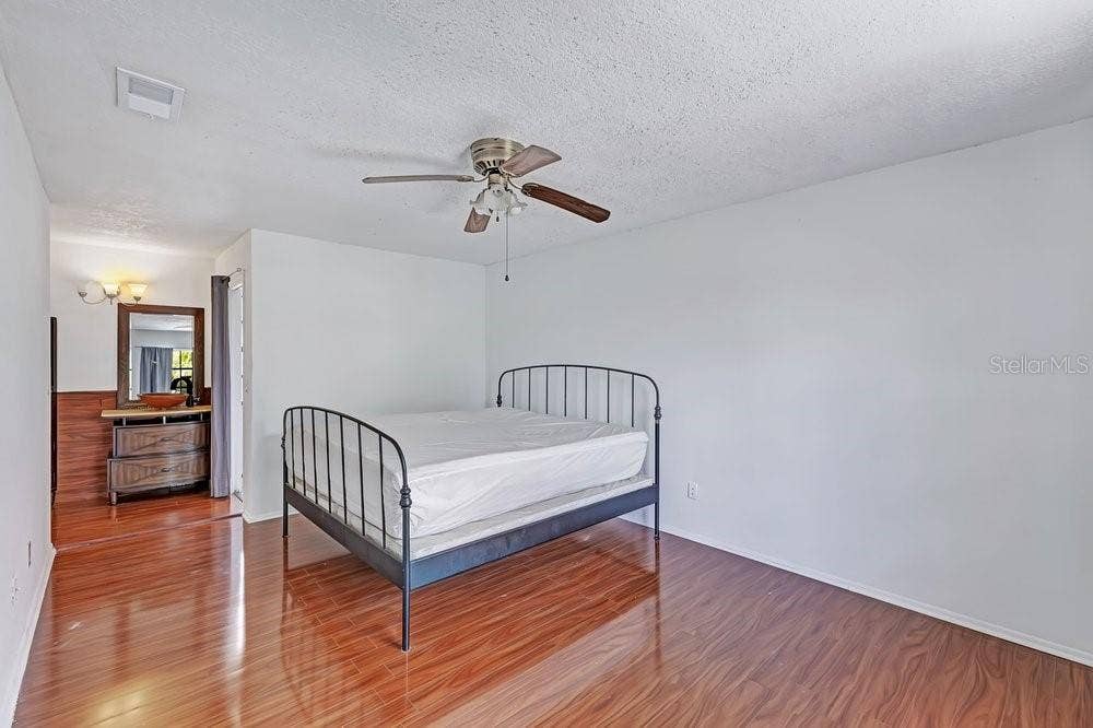 7517 QUAIL RUN COURT, Orlando, FL 32819 7517 QUAIL RUN COURT, Orlando, FL 32819