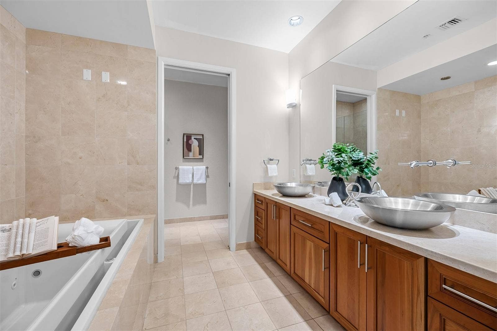 150 E ROBINSON STREET, #3503, Orlando, FL 32801 150 E ROBINSON STREET, #3503, Orlando, FL 32801