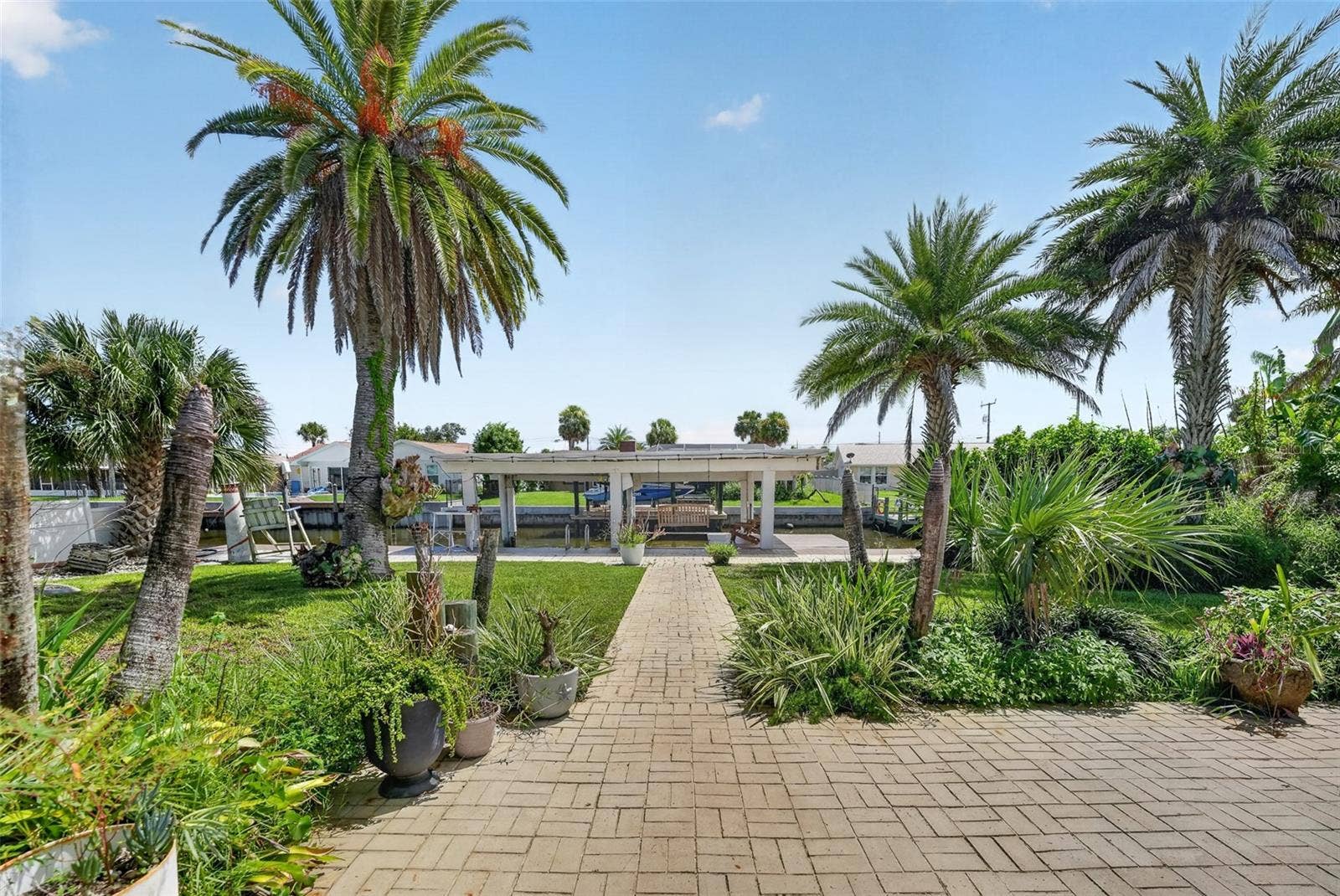 149 SEA ISLE CIRCLE, South Daytona, FL 32119
