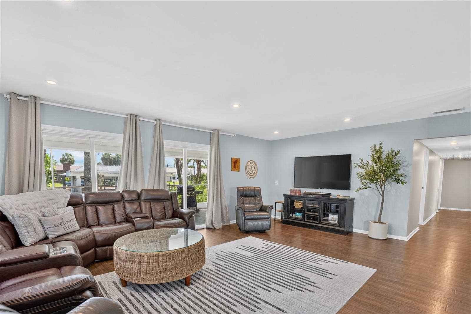 149 SEA ISLE CIRCLE, South Daytona, FL 32119