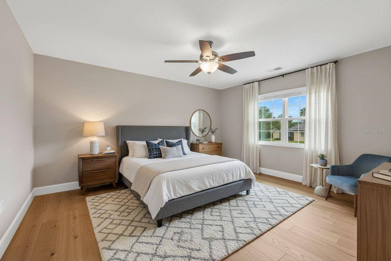 110 N TREMAIN STREET, #209, Mount Dora, FL 32757