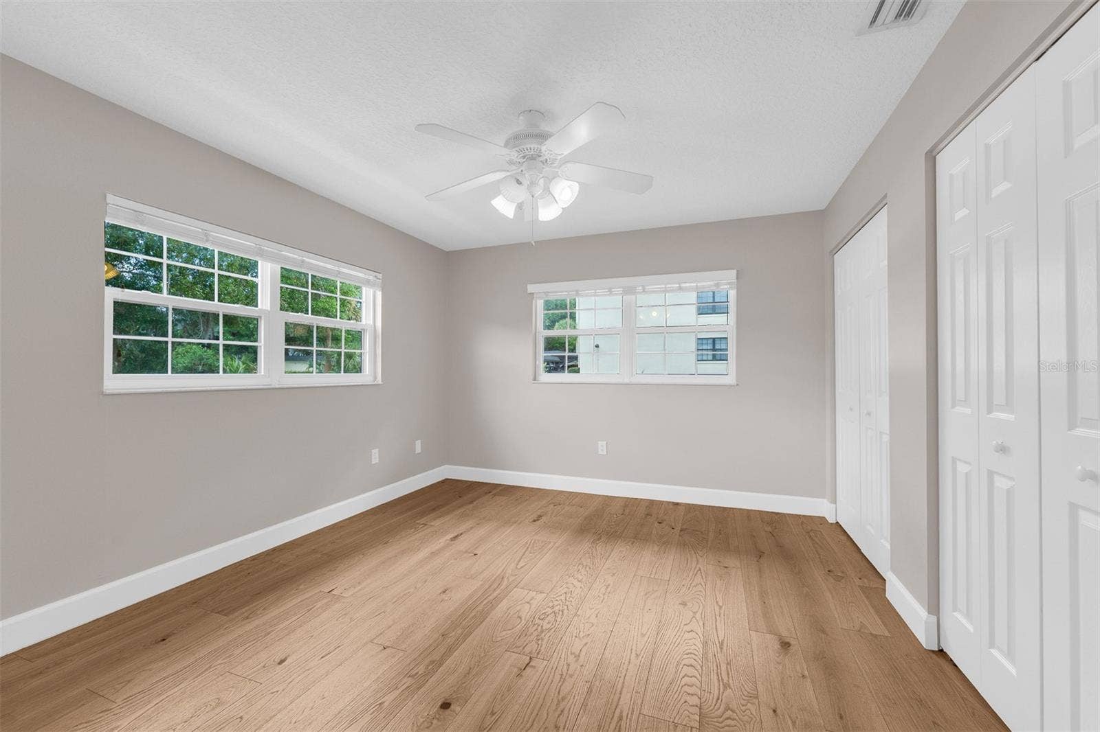 110 N TREMAIN STREET, #209, Mount Dora, FL 32757