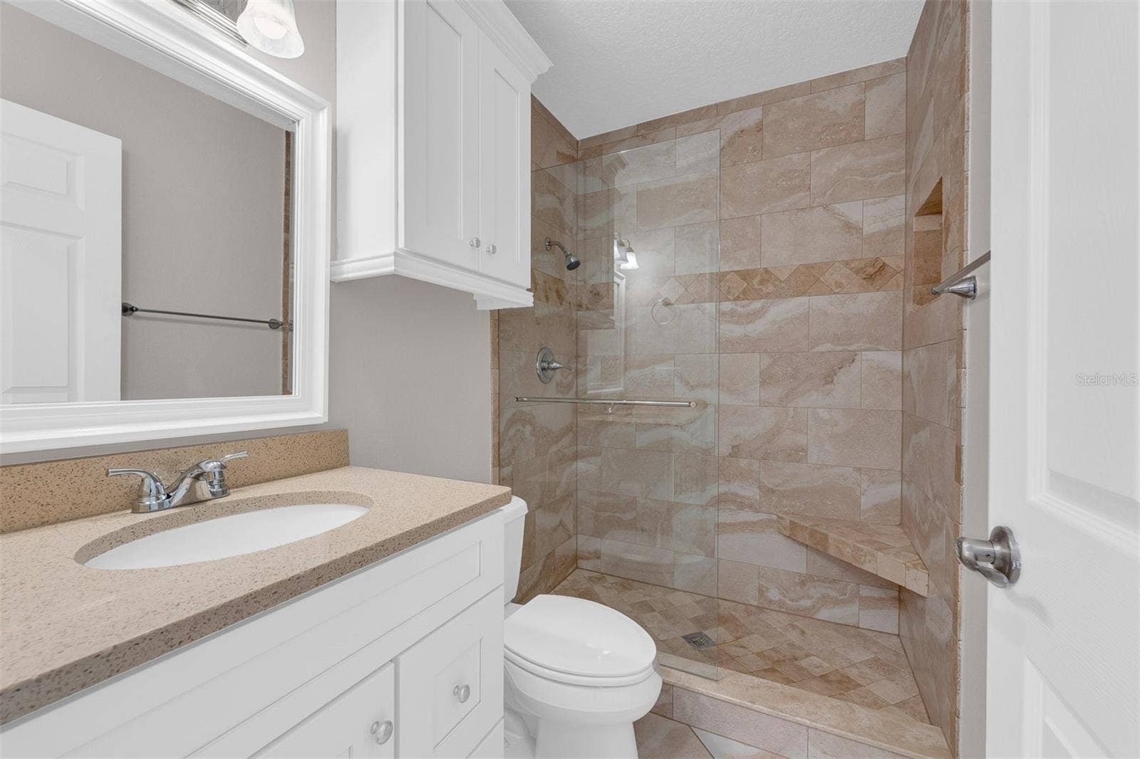 110 N TREMAIN STREET, #209, Mount Dora, FL 32757