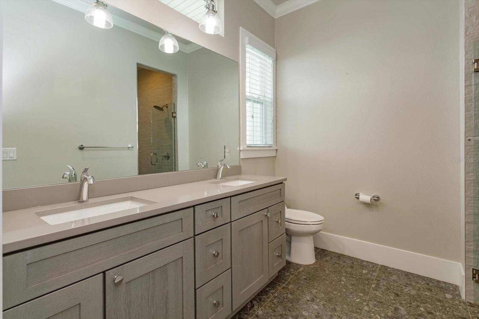 533 COUNTRY CLUB DRIVE, Winter Park, FL 32789 First floor study ensuite with dual sinks and shower
