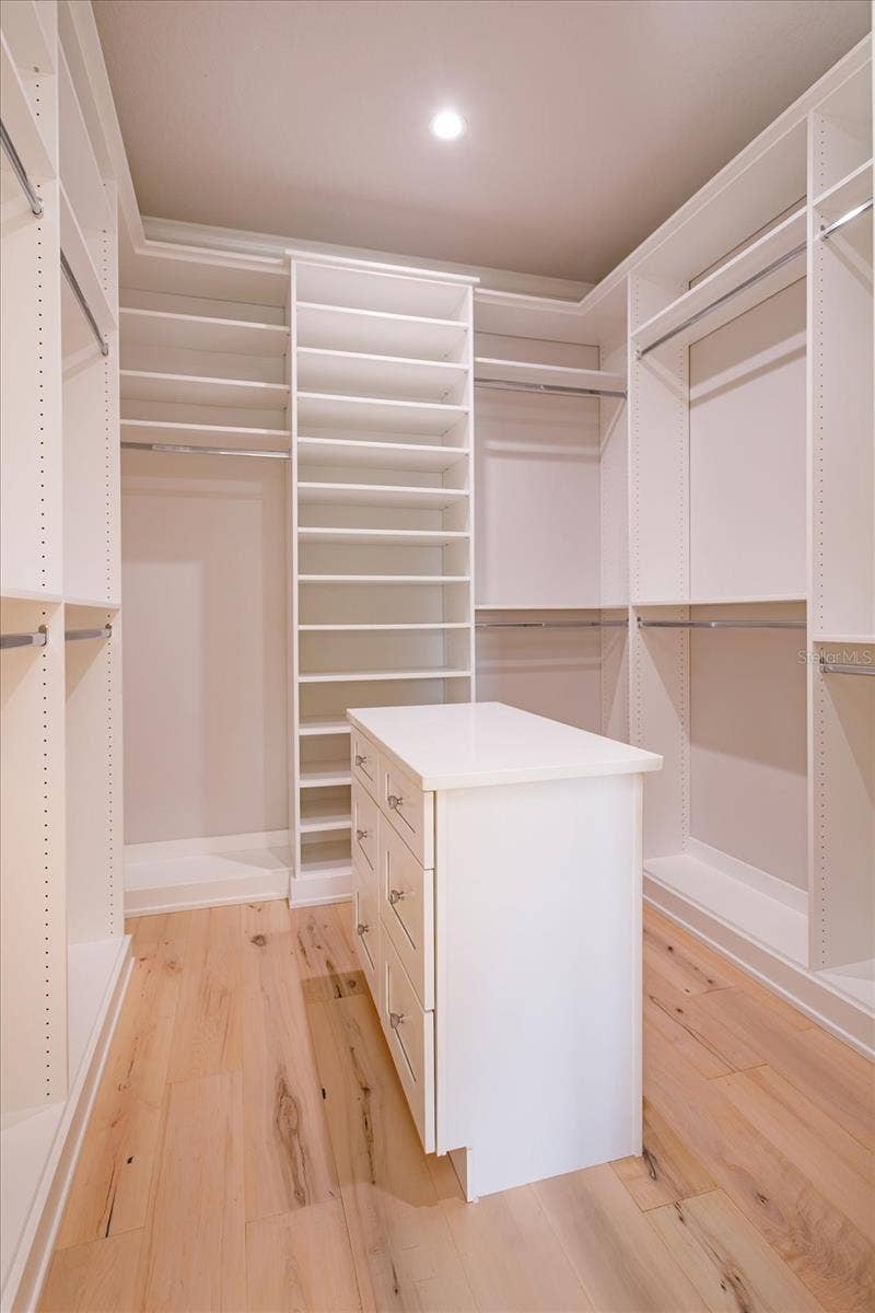533 COUNTRY CLUB DRIVE, Winter Park, FL 32789 Primary closet