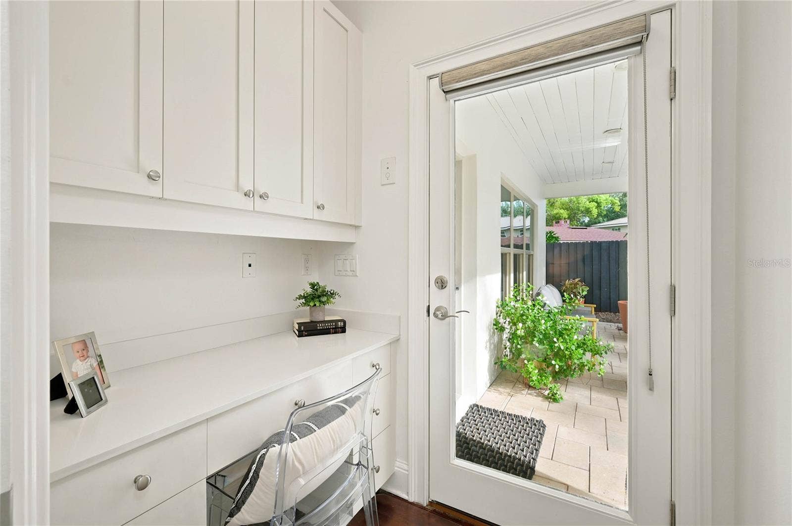 1707 ASHER LANE, Orlando, FL 32803 Tucked away office off owner's suite with access to verandah