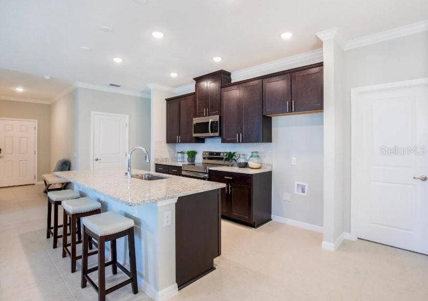 39 POPLAR DRIVE, Palm Coast, FL 32164 Model home - actual features may vary.