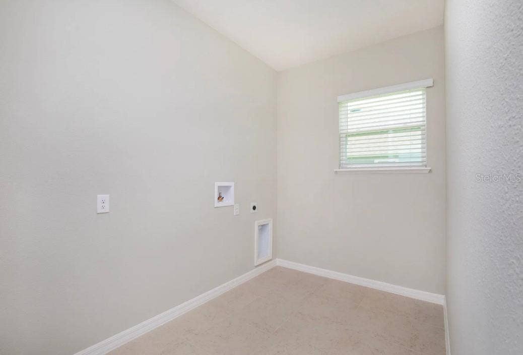 39 POPLAR DRIVE, Palm Coast, FL 32164 Model home - actual features may vary.