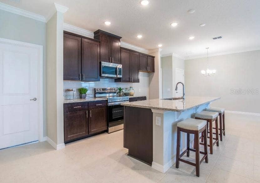 39 POPLAR DRIVE, Palm Coast, FL 32164 Model home - actual features may vary.
