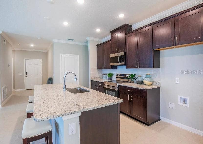 39 POPLAR DRIVE, Palm Coast, FL 32164 Model home - actual features may vary.