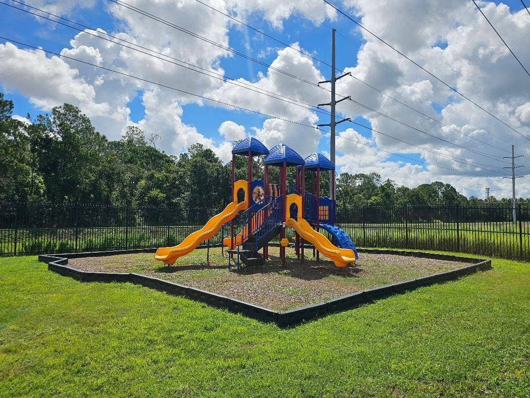5572 METROWEST BOULEVARD, #312, Orlando, FL 32811 Playground