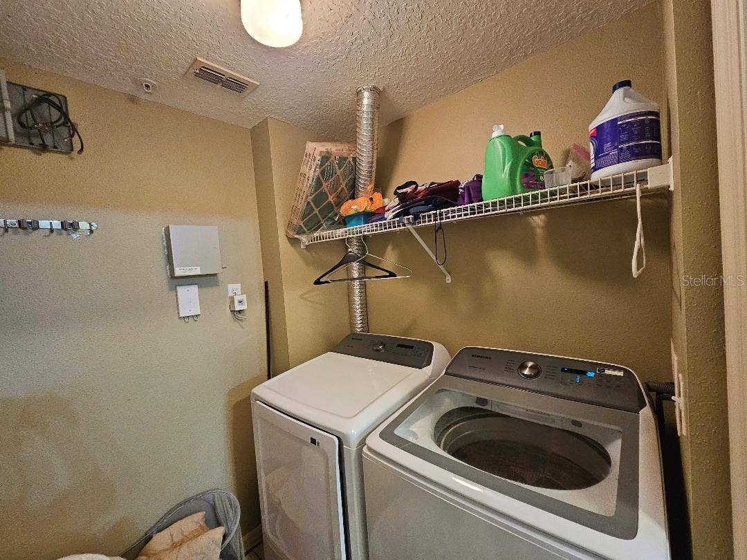 5572 METROWEST BOULEVARD, #312, Orlando, FL 32811 5536 MetroWest Blvd, #111-2 beds 2 baths