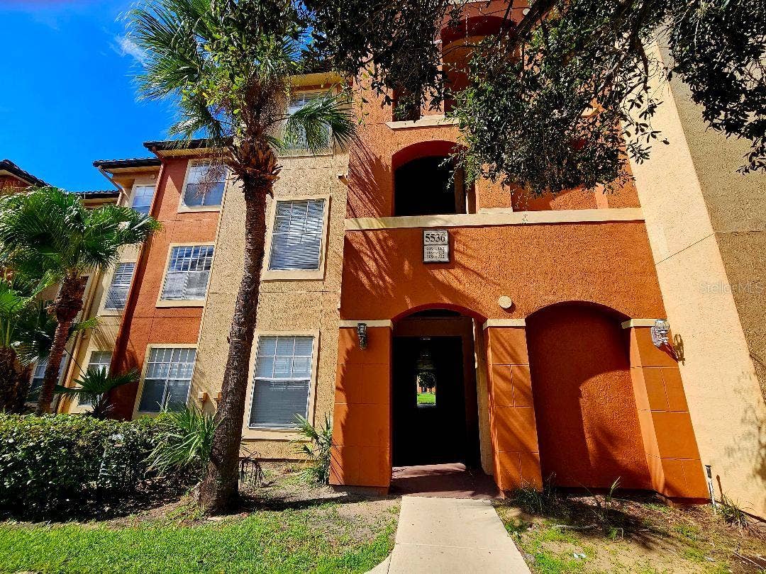 5572 METROWEST BOULEVARD, #312, Orlando, FL 32811 5536 MetroWest Blvd, #111-2 beds 2 baths