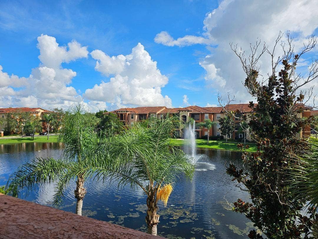 5572 METROWEST BOULEVARD, #312, Orlando, FL 32811 Pond View