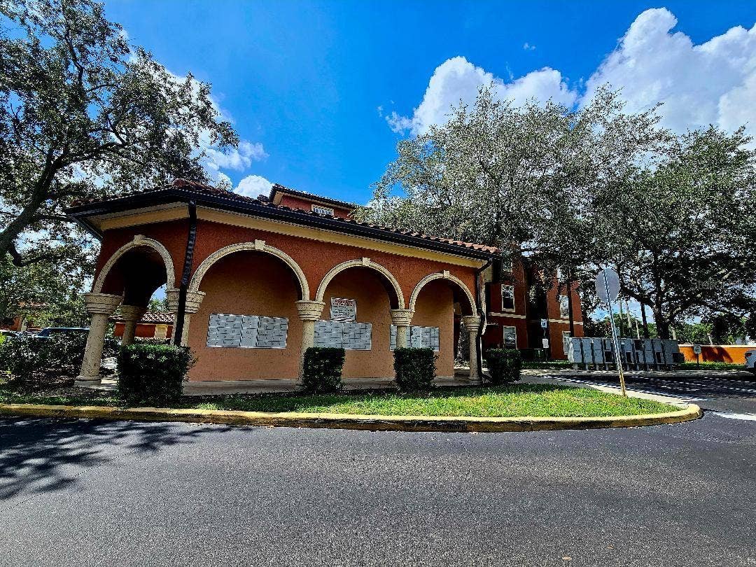 5572 METROWEST BOULEVARD, #312, Orlando, FL 32811 Mail Box